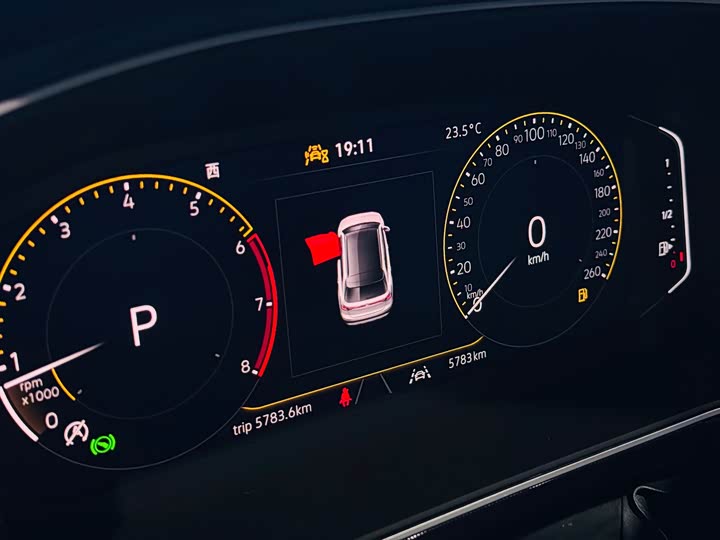 Photo 9 - Volkswagen Tharu