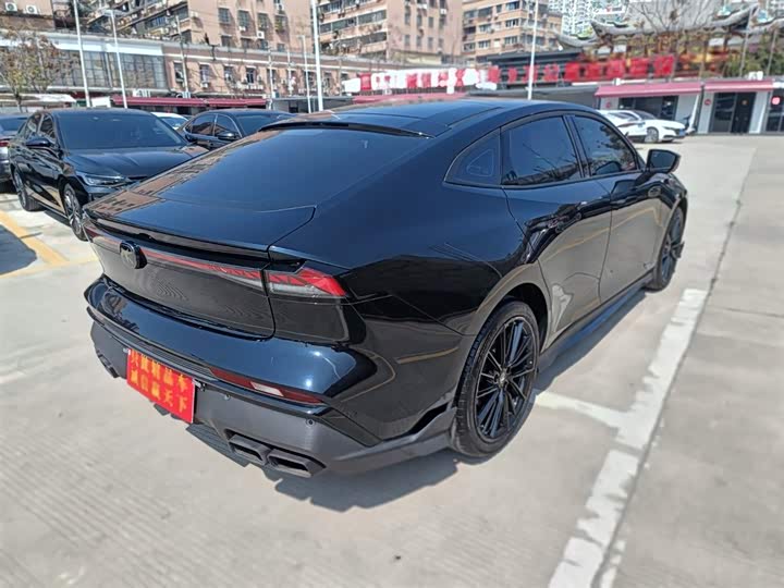 Фото 6 - Changan UNI-V