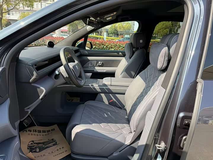 Фото 5 - Nio ES8