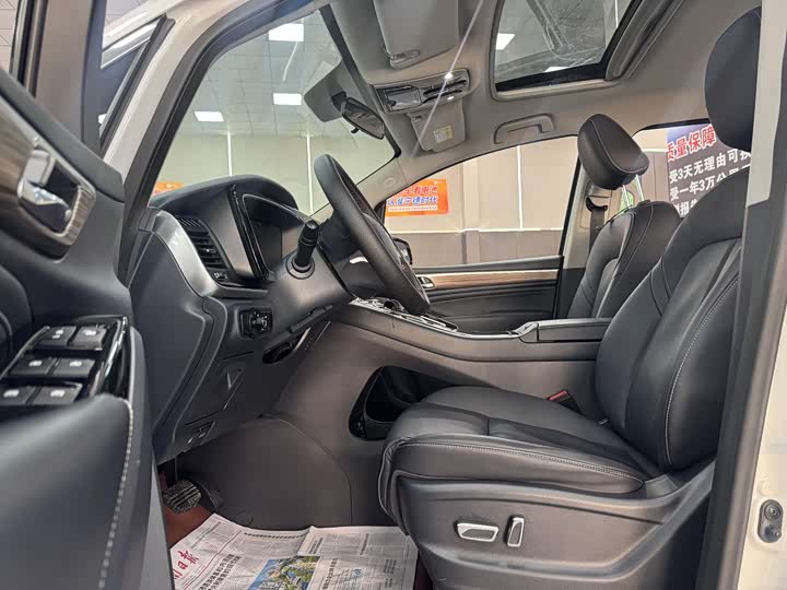 Фото 7 - GAC Trumpchi M8