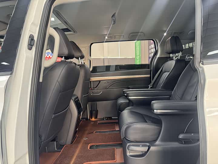 Фото 8 - GAC Trumpchi M8