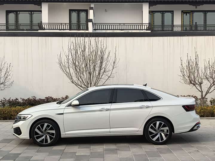 Фото 7 - Volkswagen Sagitar L