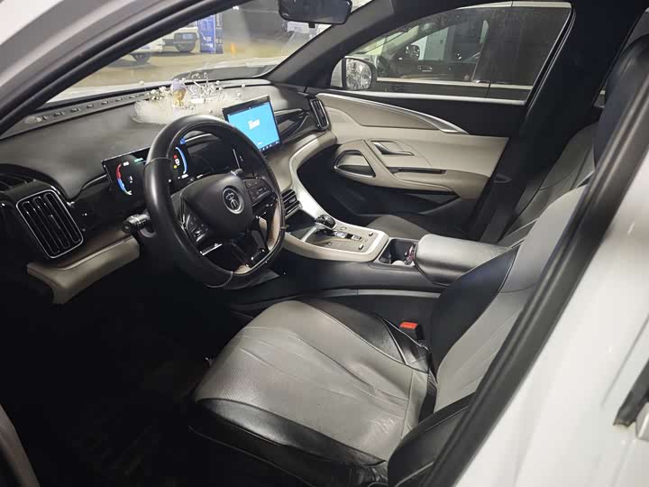 Photo 4 - BYD Song Pro Hybrid