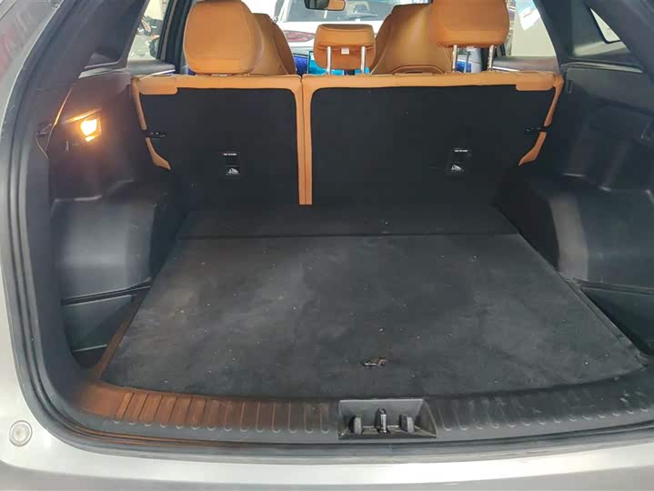 Photo 4 - Geely Galaxy L7