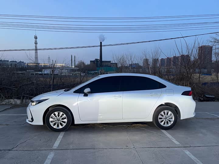 Photo 6 - Toyota Corolla