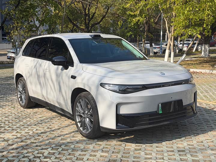 Фото 3 - Leapmotor C10