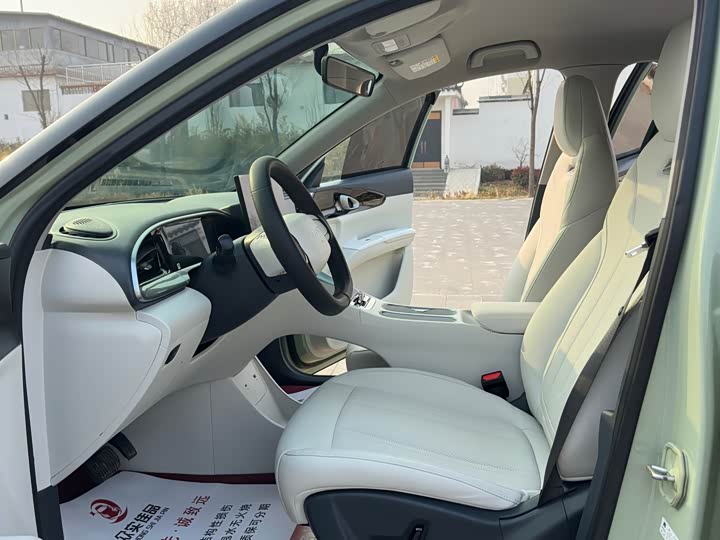 Фото 4 - Geely Galaxy Geome