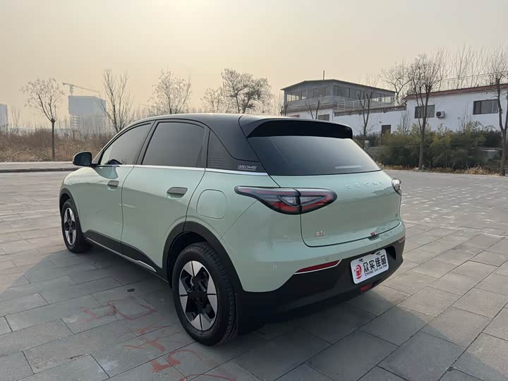 Фото 7 - Geely Galaxy Geome