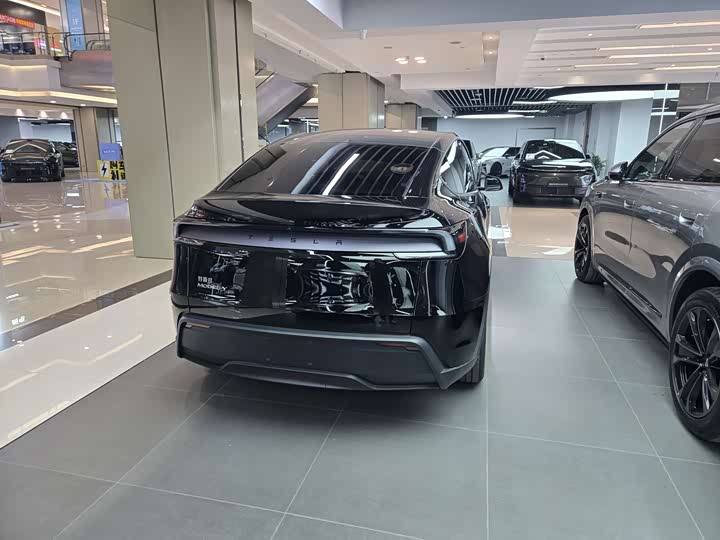 Фото 5 - Tesla Model Y