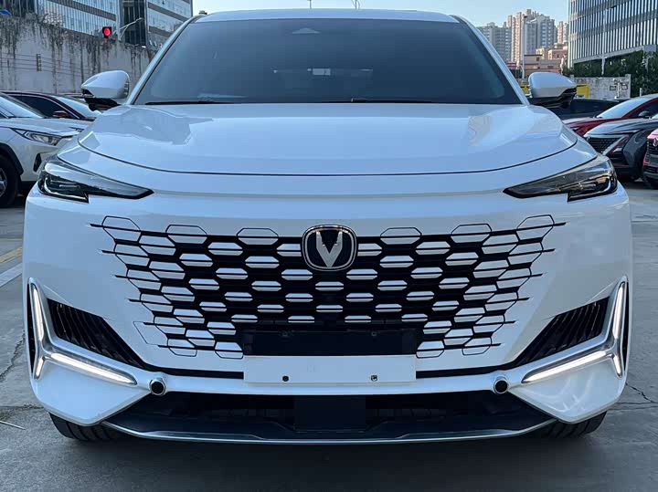 Photo 3 - Changan UNI-K