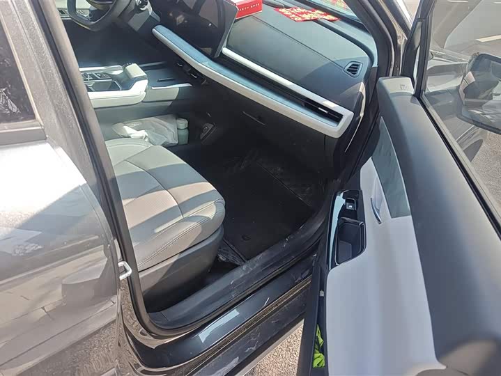 Фото 8 - Changan UNI-T