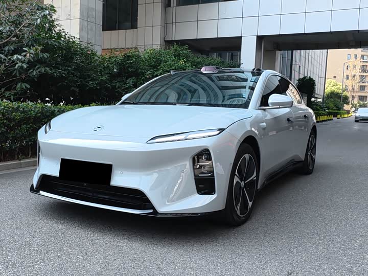 Фото 2 - Nio ET5T