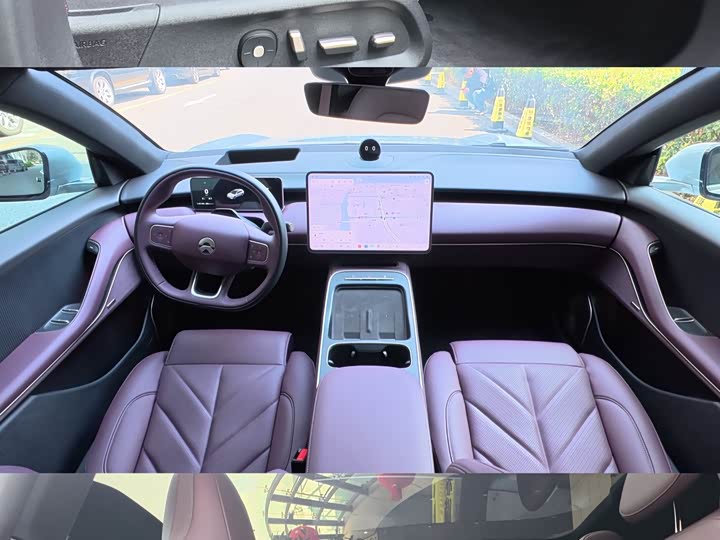 Фото 8 - Nio ET5T