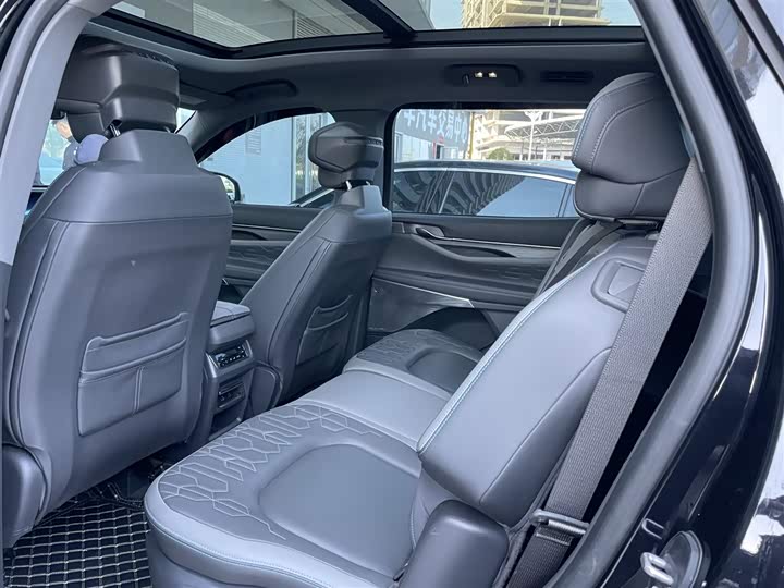 Фото 5 - Ford Edge