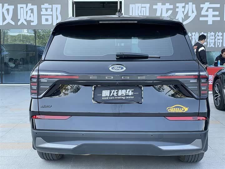 Фото 9 - Ford Edge