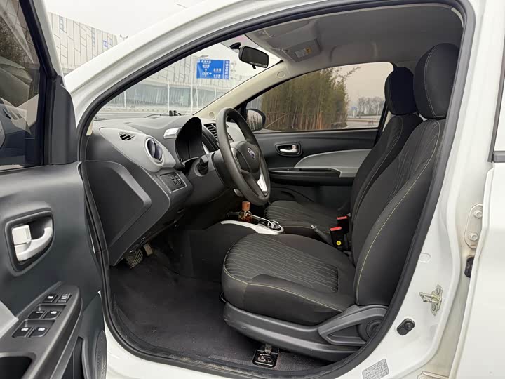 Фото 7 - Changan BenBen E-Star