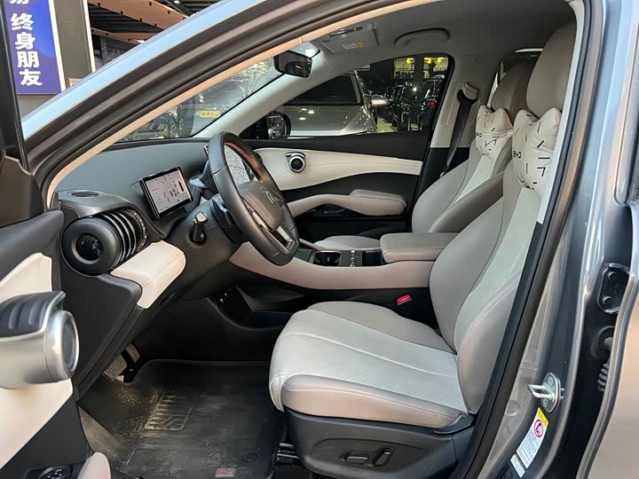 Фото 4 - BYD Yuan Plus