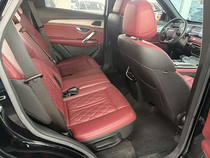 Photo 5 - Jetour X70 Plus