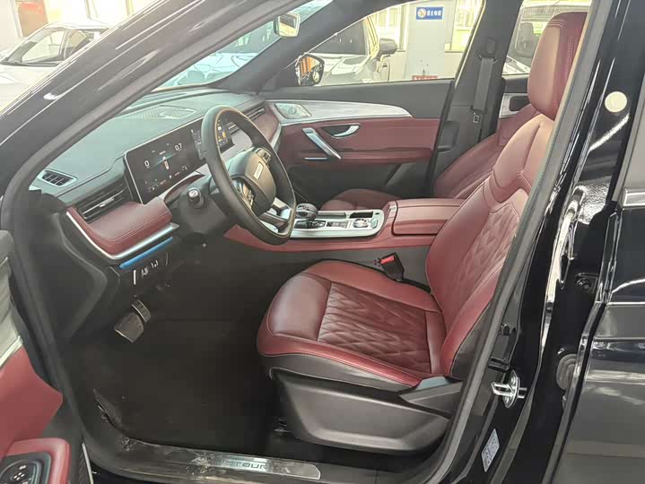 Photo 8 - Jetour X70 Plus