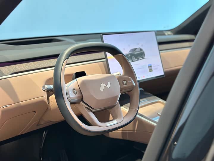 Фото 7 - Nio Onvo L90