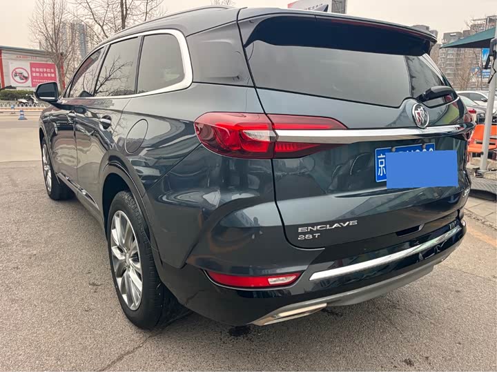 Photo 3 - Buick Enclave