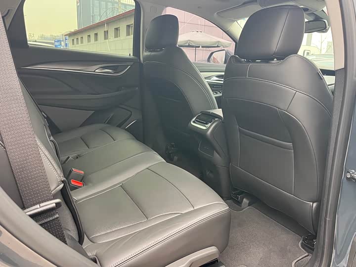 Photo 8 - Buick Enclave