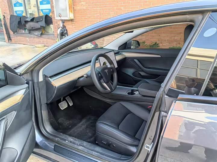 Фото 5 - Tesla Model 3