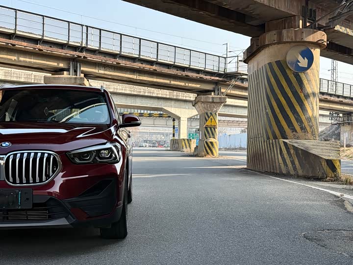 Фото 5 - BMW X1