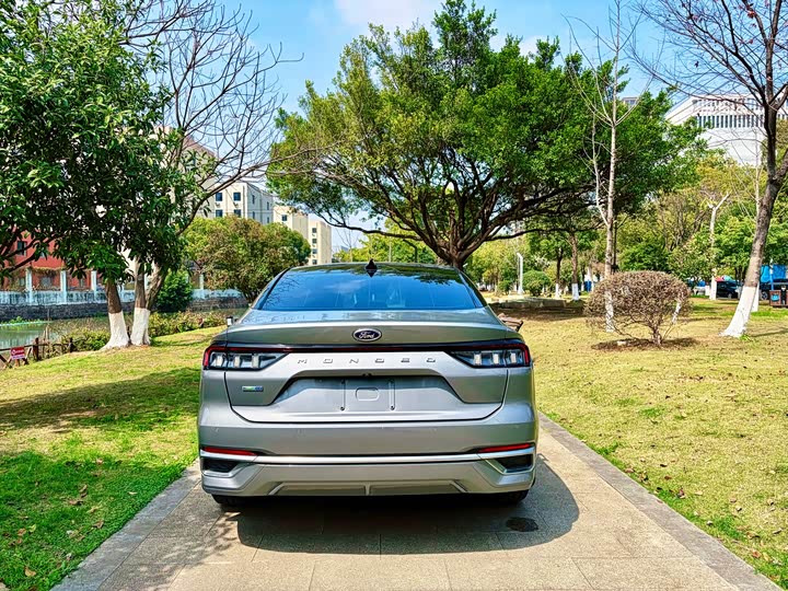 Фото 5 - Ford Mondeo