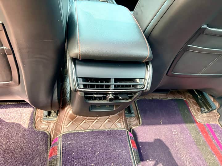 Фото 8 - Ford Mondeo