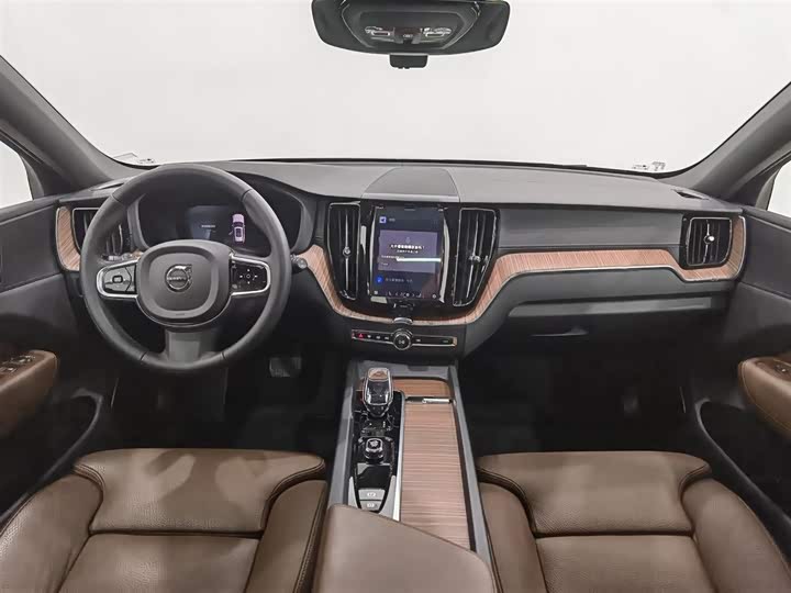 Фото 5 - Volvo XC60