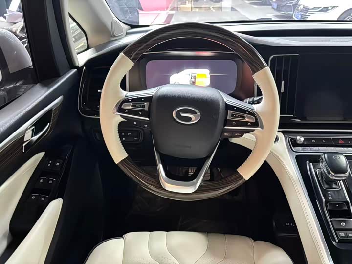 Photo 9 - GAC Trumpchi M8