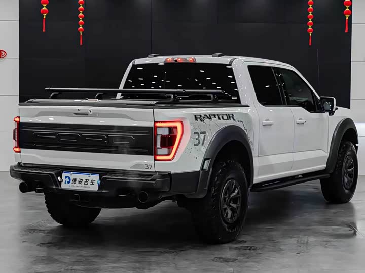 Фото 4 - Ford F-150 Raptor