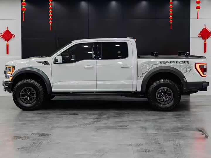 Фото 5 - Ford F-150 Raptor