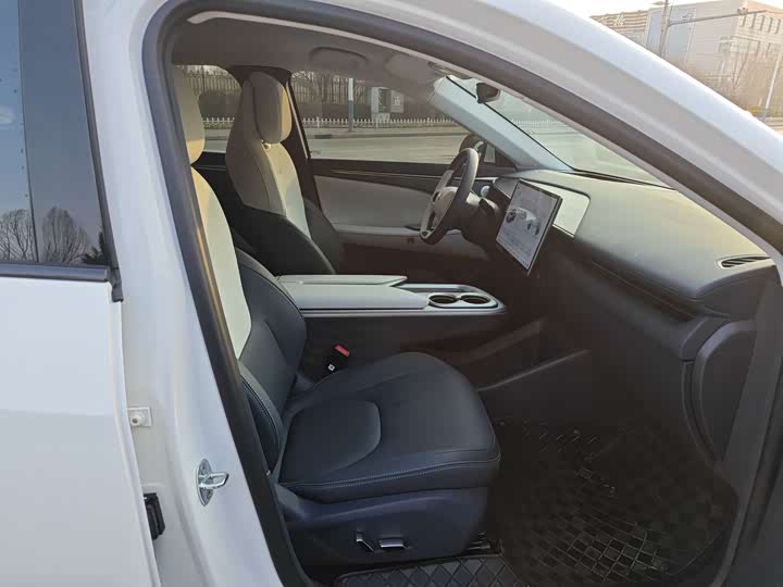 Фото 5 - BAIC Arcfox Alpha T5