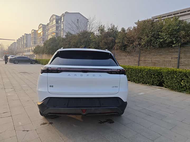 Фото 6 - BAIC Arcfox Alpha T5