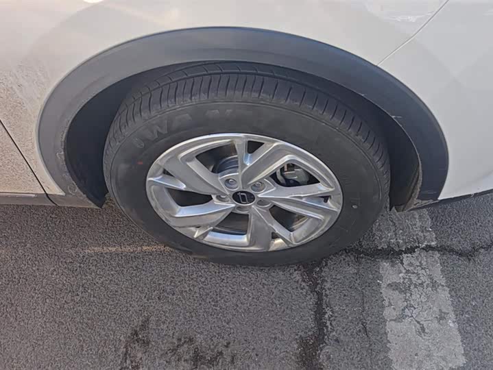 Photo 6 - Bestune T90