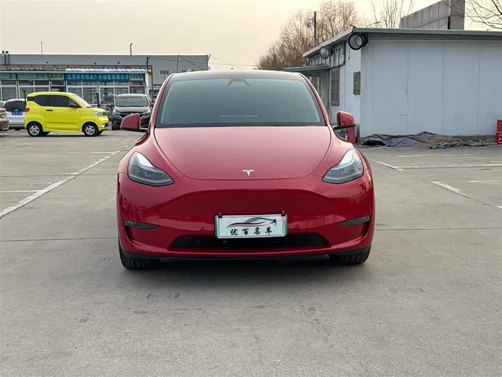 Photo 2 - Tesla Model Y