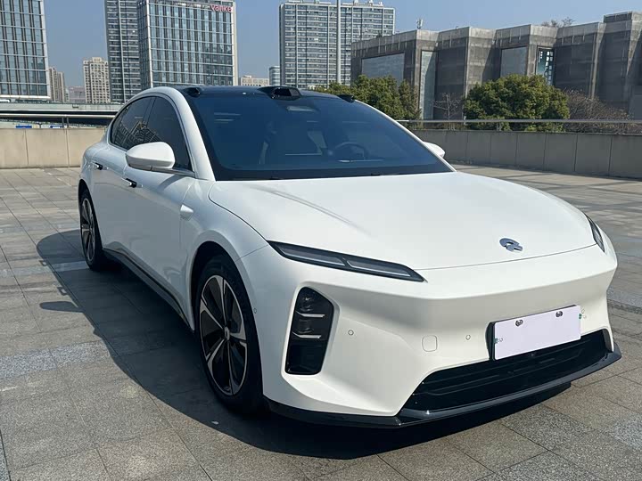 Фото 2 - Nio ET5