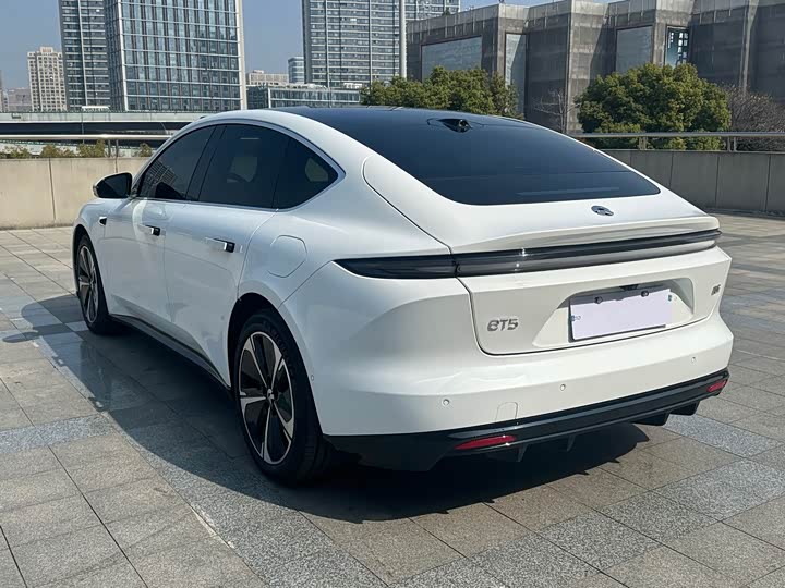 Фото 5 - Nio ET5