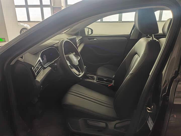 Фото 8 - Volkswagen Sagitar L