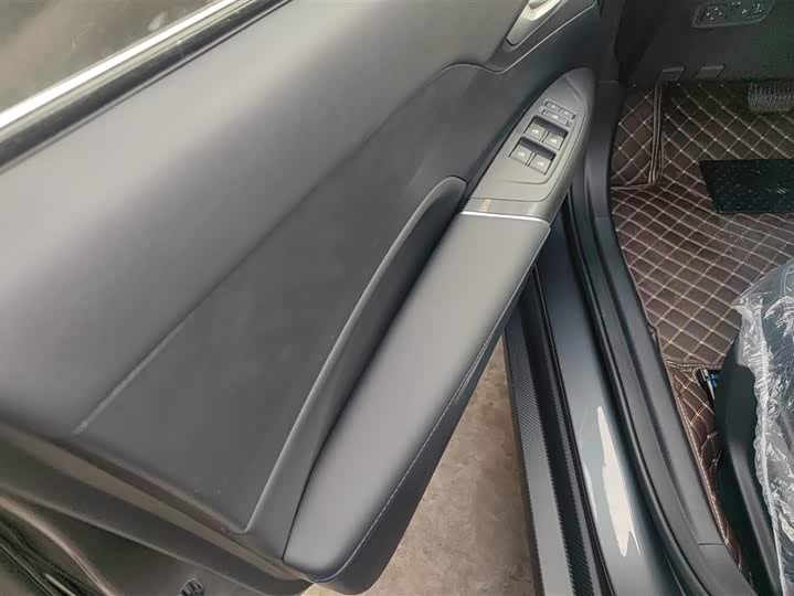 Фото 7 - Changan Eado Plus