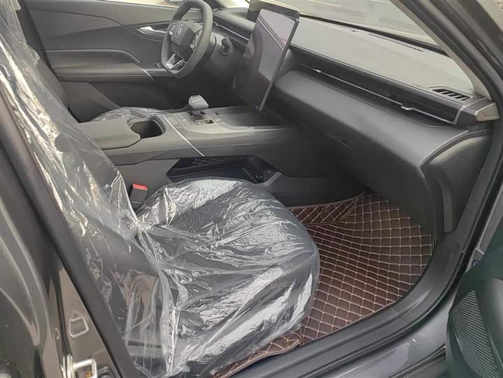 Фото 8 - Changan Eado Plus