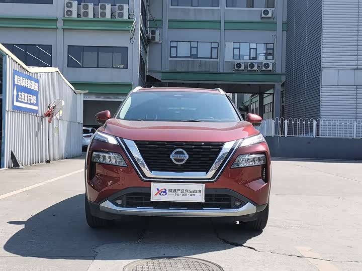 Фото 2 - Nissan X-Trail