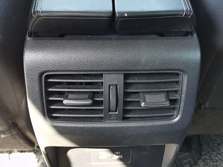 Фото 9 - Nissan X-Trail