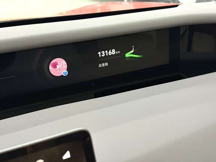 Фото 3 - Avatr 06