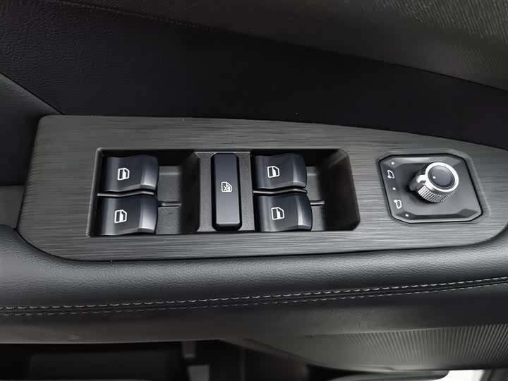 Фото 9 - Haval H5