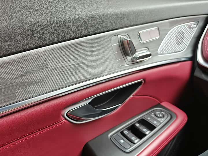 Photo 7 - Jetour X70 Plus