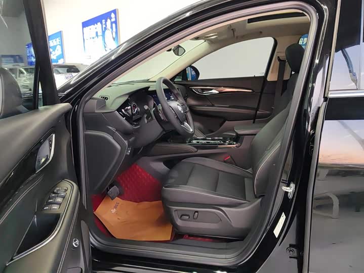 Фото 9 - Buick Envision Plus