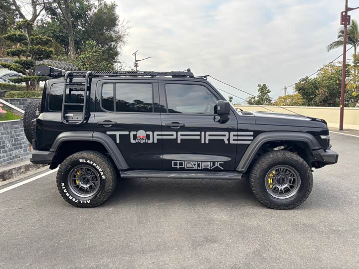 Фото 4 - Tank 300